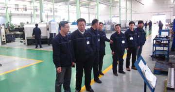 藍(lán)英裝備開展“設(shè)備6S管理日”活動